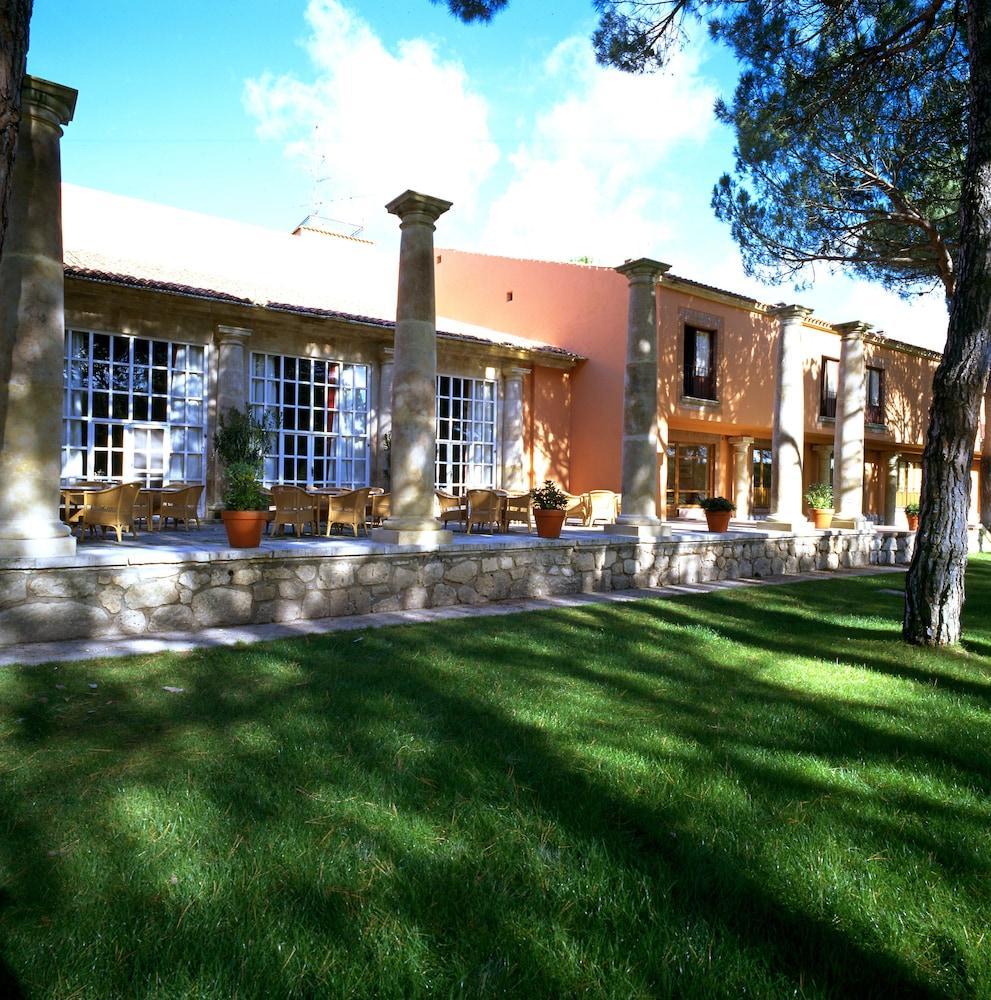 Parador De Tordesillas Luaran gambar