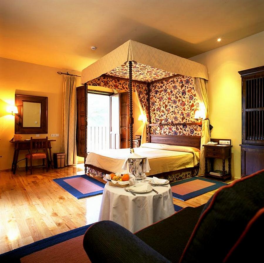 Parador De Tordesillas Luaran gambar