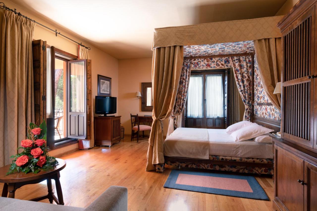 Parador De Tordesillas Luaran gambar