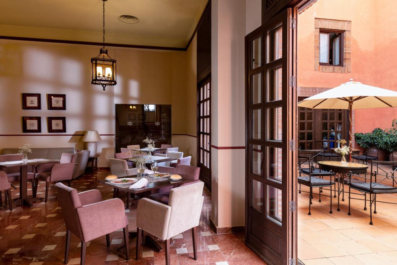 Parador De Tordesillas Luaran gambar